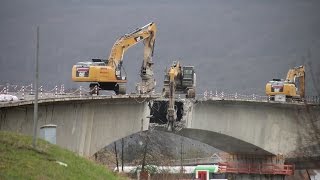 Spektakulärer Abriss der Mainbrücke in Gemünden [upl. by Marysa99]