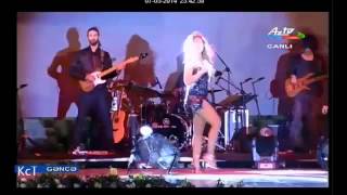 hadise mini etek showu [upl. by Pearse]