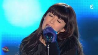 Nolwenn Leroy chante quotJuste pour me souvenirquot à Noël sous les étoiles sur France 3 [upl. by Suoivatnod]