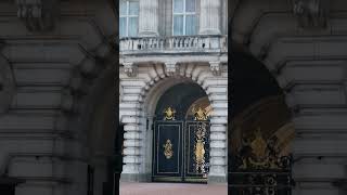 visite du palais royal [upl. by Atnicaj]