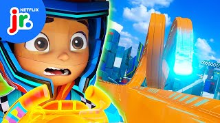 Coop VS Cruise Fast Tracks Challenge 🏁 Hot Wheels Lets Race  Netflix Jr [upl. by Mussman325]