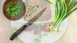 How to make Sri Lankan style leeks recipe 🥙🥗10 MINUTE [upl. by Ellehcirt310]