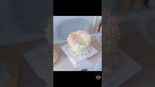 Buttercream flower cake cake 蛋糕 cakedecoration cakedesign flower [upl. by Nedarb825]