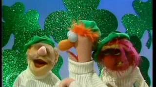 The Muppet Show Swedish Chef Animal and Beaker  Danny Boy ep 520 [upl. by Harrat]