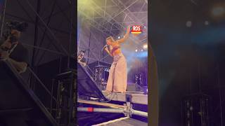 Alessandra Amoroso canta “Comunque Andare” live all’RDS Summer Festival di Messina  RDS Shorts [upl. by Inattyrb]