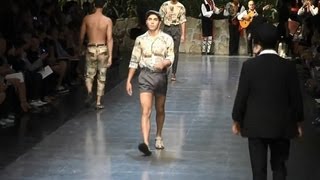 Skurrile Männermode auf der Mailänder Modemesse auf fash MÄNNER [upl. by Anelat]