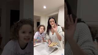 Fazendo cookies com a Saara 🍪❤️ vlogmas maternidade receitafacil [upl. by Annij]