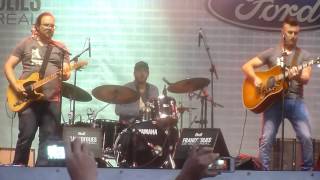 Jonathan Painchaud  Dis Moi Pas Ca Live aux Francofolies [upl. by Oidivo519]