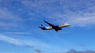 Icelandair Boeing 7378max landing Gatwick Airport 03122024 [upl. by Leslie]