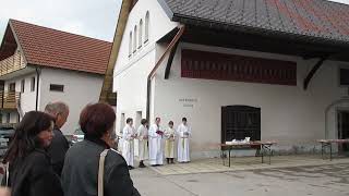 Dekan in župnik Jožef Poje 6102024 Blagoslov streh [upl. by Weinman]