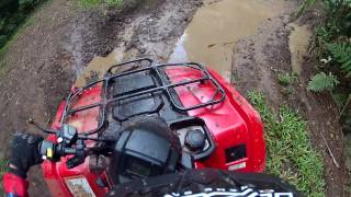 Quadriciclo honda fourtrax NOSSA AQUI TEM LAMA  me ajuda [upl. by Irehj]