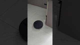 Robot cleaner robot cleaner 2024 vaccum homecleaning happy robotcleaner trail video love [upl. by Chrissie]