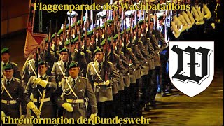 Preußischer Präsentiermarsch Flaggenparade des Wachbataillons BMVg  Ehrenformation der Bundeswehr [upl. by Ahsimot]