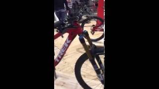 First Look  Trek Slash 99 29 Race Shop Limited 2017  Blazing Bikes [upl. by Sueddaht87]