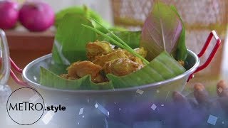 Sandy Daza cooks Adobong Dilaw the iconic turmeric adobo of Batangas Philippines [upl. by Love]