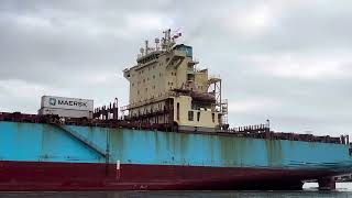 102924 Maersk Gironde coming into port [upl. by Sommer]