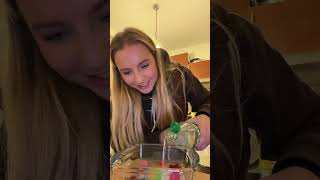 Lilou teste la trend où on congèle des bonbons avec du Sprite ￼ [upl. by Haroldson]