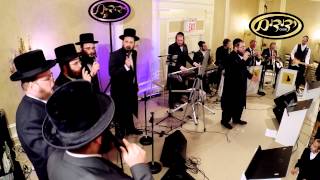 Chasidic 1st Dance Shea Berko amp Yedidim Choir  ריקודין בחתונה חסידית יהושע בערקא ומקהלת ידידים [upl. by Ashraf468]