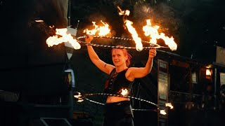 Burgfestspiele Burg Ronneburg 2024 Feuershow von Widumavi Feuertanz mit Donner und Doria [upl. by Kirit]