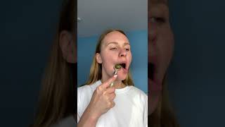 Mundwinkel nach oben trainieren Jade Roller Tutorial Anti Aging Massage [upl. by Aicemaj]