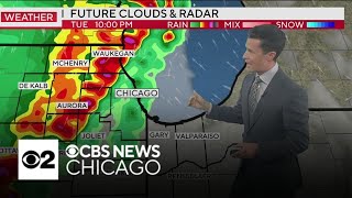 Storms to cover Chicago area late on Tuesday [upl. by Horatia]