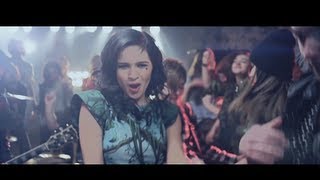 Ewelina Lisowska  W Stronę Słońca Official Music Video [upl. by Enait]