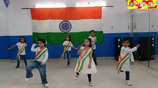 Dazzling Toddlers  Independence Day  It happens only in India  Indiawale  Shahrukh Khan Govinda [upl. by Entroc416]