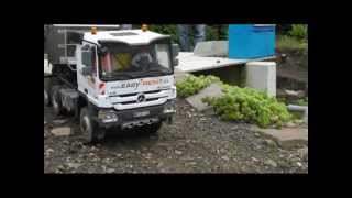 RC BIG AND STRONG TRUCK ACTROS V8 [upl. by Vaas]