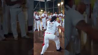 Mestre Charm vadeando  AMA Capoeira [upl. by Eerahs]