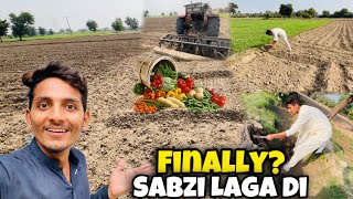 Mama Ke Sath Sabzi Laga Di 🥕🧄Mehnati Bacha Ban gaya 😍 [upl. by Coretta888]