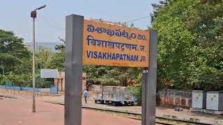 VISAKHAPATNAM RAILWAY STATION ON BOARD DEPARTING 18464 SBCBBS PRASHANTI EXPRESS [upl. by Rtoip]