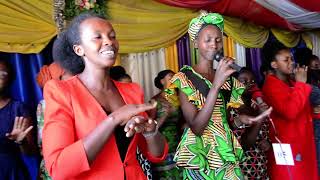 MBA NARARABYE BY IREMBO RYIJURU CHOIR [upl. by Ahsekyt]