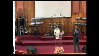 Nebiy Medhin እግዚአብሄር ይናገራል MedhaneAlem Evangelical Church Seattle 04062014 [upl. by Mloclam]