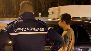 Arrêté par les gendarmes pour une bonne raison [upl. by Willow]