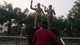 वीर Nilamber Pitamber ka statue hai oxsen park crazy aashi vlogplease guys support me🙏🙏💕💕 [upl. by Sundstrom]