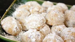 Christmas Snowball Cookies  Holiday and Christmas Cookie Recipes [upl. by Phyllis]