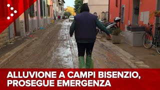 LIVE Alluvione a Campi Bisenzio Firenze prosegue lemergenza diretta video [upl. by Hellman203]