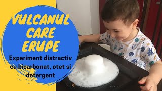 Vulcanul care erupe cu bicarbonat si otet  experiment chimie distractiva [upl. by Augie471]