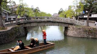 倉敷美観地区の川舟流し Nakahashi Bridge in Kurashiki [upl. by Belda]