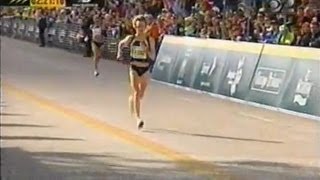 Deena Kastor WINS  2005 CHICAGO MARATHON [upl. by Salema393]