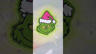 🎄Testing Mr Grinch🎄 bathbomb asmrsounds christmas grinch shorts cute beautiful selfcare [upl. by Weingarten180]