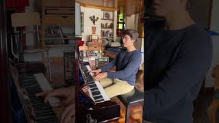 Merengue en piano con quotLas Avispasquot de Juan Luis Guerra merengue piano shorts [upl. by Akemed]