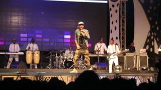 Darassa Performing Kama Utanipenda Live At Fiesta 2016 Dar Es Salaam [upl. by Neelon401]