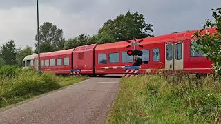 Spoorwegovergang Silvolde  Dutch Railroad Crossing [upl. by Nimad833]