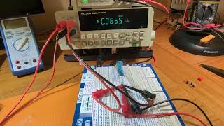 Fluke 8842A multimeter 4wire resistance measurement of milliohms [upl. by Ainos]