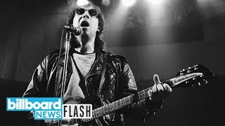 Smithereens Frontman Pat DiNizio Dies at 62  Billboard News Flash [upl. by Beebe]