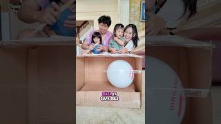 Yang meletusin balon bersih2 rumah kembarlucu anakkembar familygames [upl. by Xena]