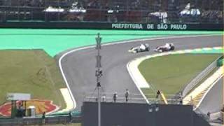 F1 Interlagos 2009  Brazil  Kamui Kobayashi overtaking Jenson Button F1小林可夢偉 [upl. by Atsirak]