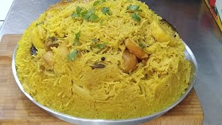 Most Famous Arabian Chicken And Rice  Delicious Chicken Maklouba Recipe [upl. by Maunsell]