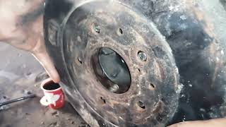 Toyota hilux model 97 change the brake shoe [upl. by Tharp529]